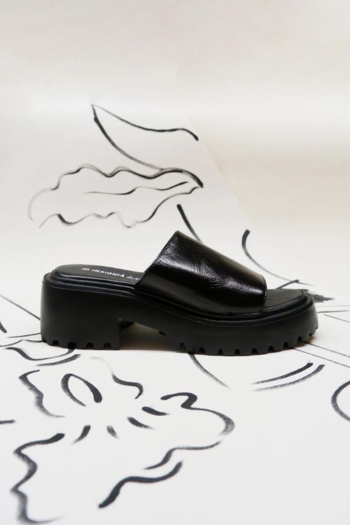 SANDALIAS TOKIO 90s NEGRAS