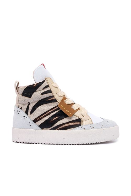 CONEXION PRIN SNEAKERS