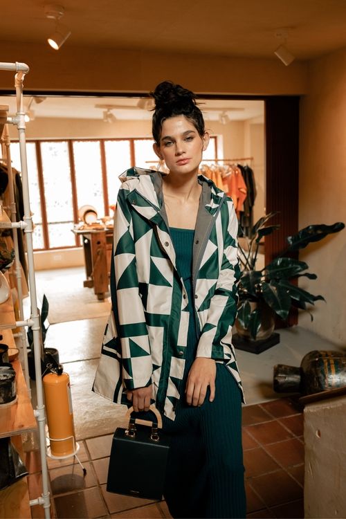 CHAQUETA IMPERMEABLE CASA BLANCA